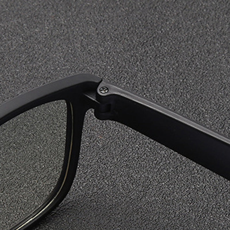 Man Anti-Blue Light Leisure Glasses (Only Black)